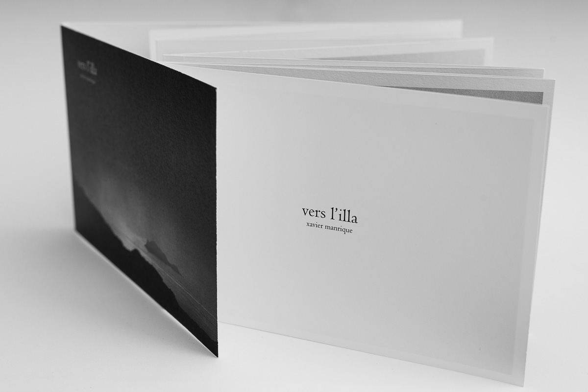 Box + Fold-out book + Copy