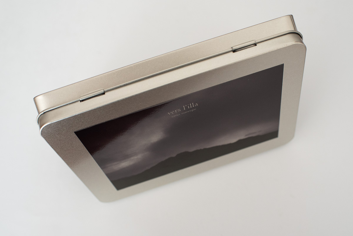 Box + Fold-out book + Copy